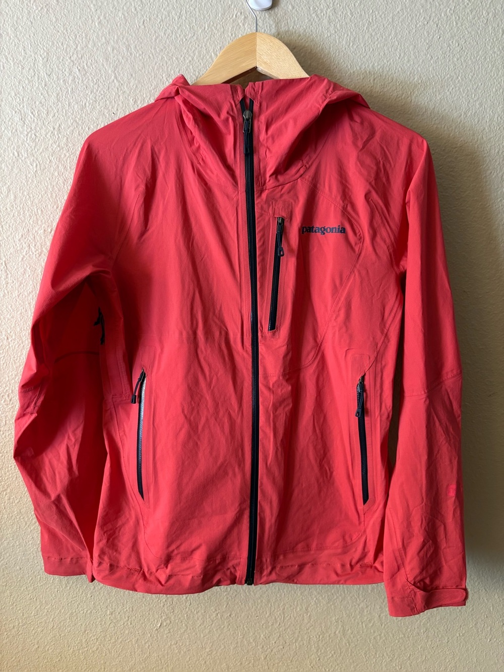Patagonia Lightweight Hooded Shell Jacket Coral Pink Women's S 84810